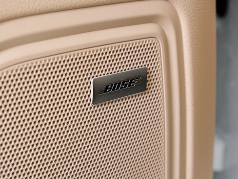 New 2026 Porsche Macan AWD image 7