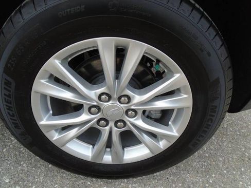 Used 2024 Cadillac XT5 Luxury w/ LPO, Floor Liner Package AWD/4WD image 29