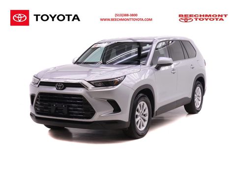 Used 2025 Toyota Grand Highlander FWD image 1