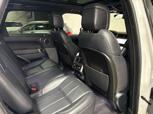 Used 2019 Land Rover Range Rover Sport HSE AWD/4WD image 27