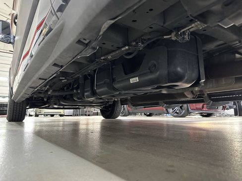 Used 2019 Ford Transit 350 XLT image 32