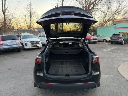 Used 2021 Tesla Model Y Long Range AWD/4WD image 13
