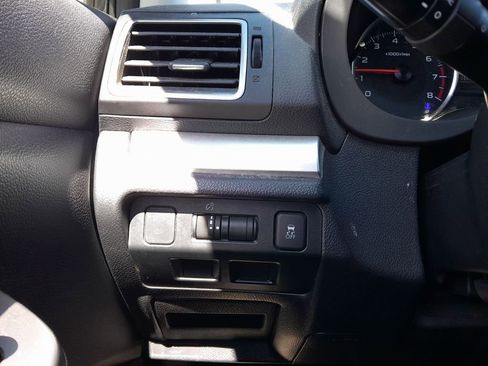 Used 2017 Subaru Crosstrek 2.0i Premium image 15