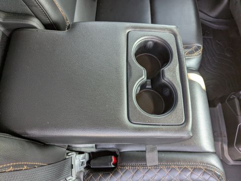 Used 2021 Jeep Gladiator Overland AWD/4WD image 12