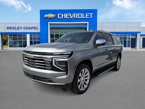 New 2025 Chevrolet Suburban Premier image 1