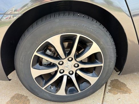 Used 2016 Acura TLX w/ Technology Package FWD image 11