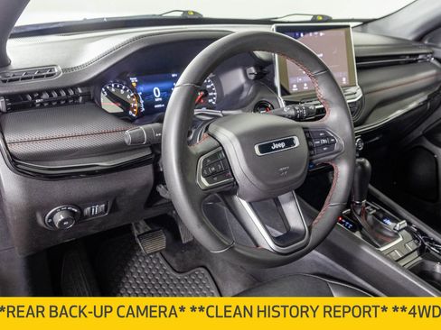 Used 2023 Jeep Compass Trailhawk image 5