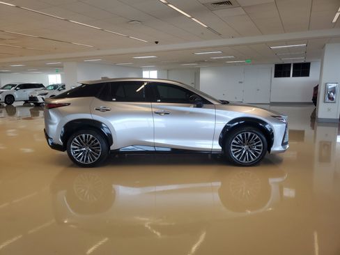 Used 2023 Lexus RZ 450e Premium w/ Accessory Package (Z1) AWD/4WD image 11