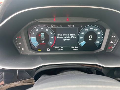 Used 2025 Audi Q3 2.0T Premium AWD/4WD image 17