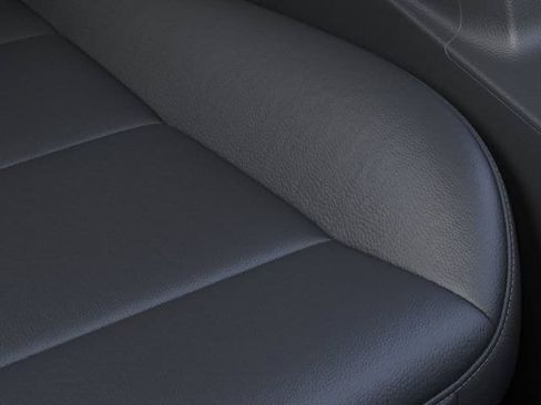 New 2026 GMC Canyon Elevation w/ Convenience Package RWD image 21