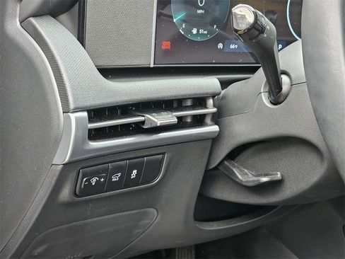 Certified 2025 Hyundai Tucson SEL image 18