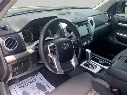 Used 2015 Toyota Tundra SR5 w/ SR5 Upgrade Package AWD/4WD image 18