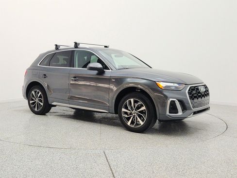 Used 2023 Audi Q5 2.0T Premium Plus w/ Premium Plus Package AWD/4WD image 3
