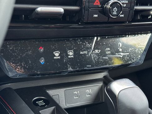 New 2026 Nissan Kicks SR image 17