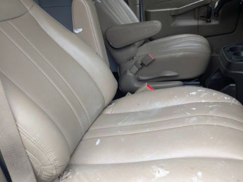 Used 2021 Chevrolet Express 2500 w/ Driver Convenience Package image 17