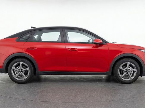 Used 2025 Kia K4 FWD image 11