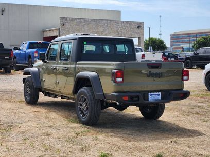 New 2026 Jeep Gladiator Sport