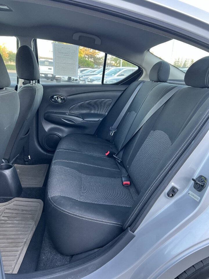 Used 2019 Nissan Versa SV FWD image 11