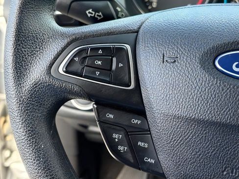 Used 2018 Ford Escape SE FWD image 20