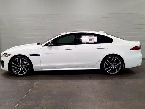 New 2024 Jaguar XF R-Dynamic SE image 7