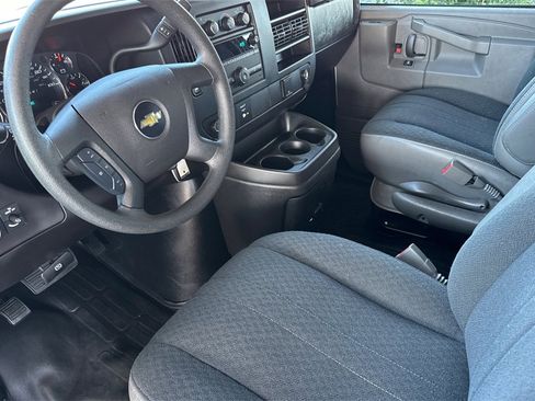 Used 2024 Chevrolet Express 2500 w/ Driver Convenience Package image 4