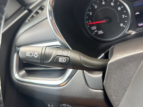 Used 2022 Chevrolet Equinox LT AWD/4WD image 30