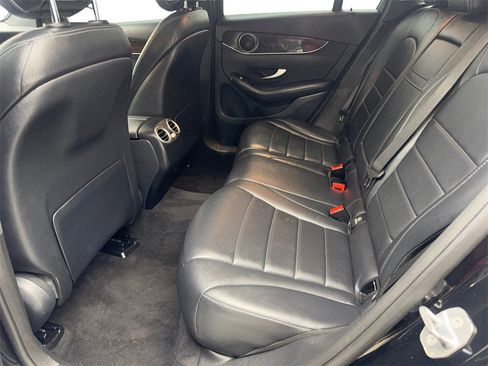 Used 2020 Mercedes-Benz GLC 300 image 28