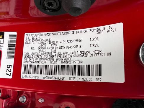 Used 2021 Toyota Tacoma SR5 AWD/4WD image 35
