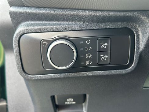 Used 2022 Ford Bronco Black Diamond AWD/4WD image 19