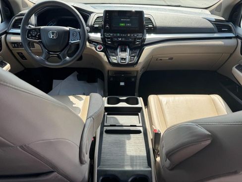 Used 2021 Honda Odyssey Touring image 15