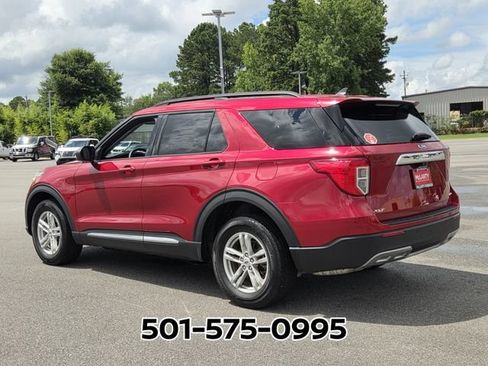 Used 2024 Ford Explorer XLT w/ Equipment Group 202A AWD/4WD image 3