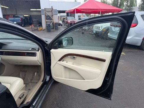 Used 2013 Volvo XC70 T6 AWD/4WD image 11