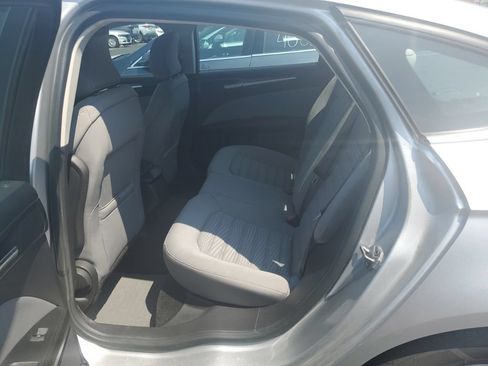 Used 2016 Ford Fusion S FWD image 5