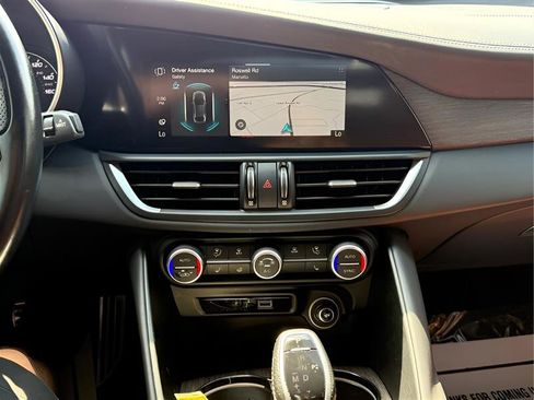 Used 2022 Alfa Romeo Giulia Ti image 20