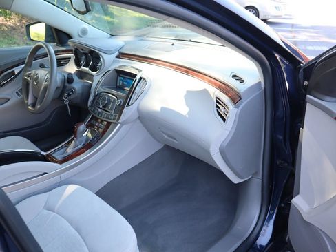 Used 2010 Buick LaCrosse CX FWD image 14