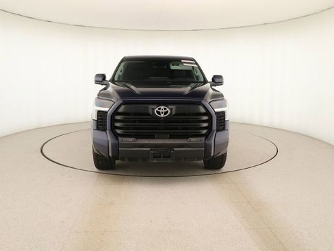 Used 2022 Toyota Tundra SR5 w/ SR5 Premium Package image 11