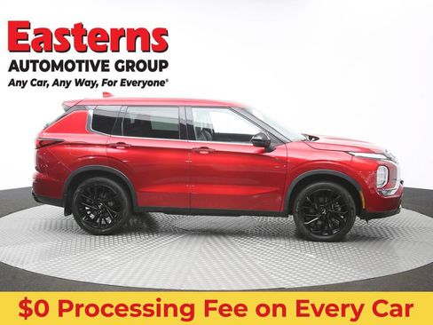 Used 2022 Mitsubishi Outlander SE FWD image 46