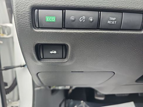 Used 2025 Nissan Sentra S FWD image 18