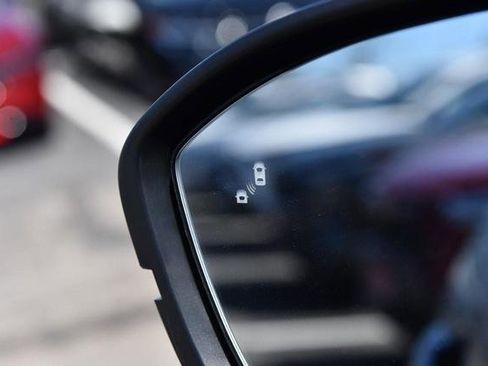 New 2026 Nissan Pathfinder Platinum image 11