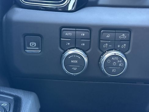 New 2026 GMC Sierra 2500 AT4X image 30