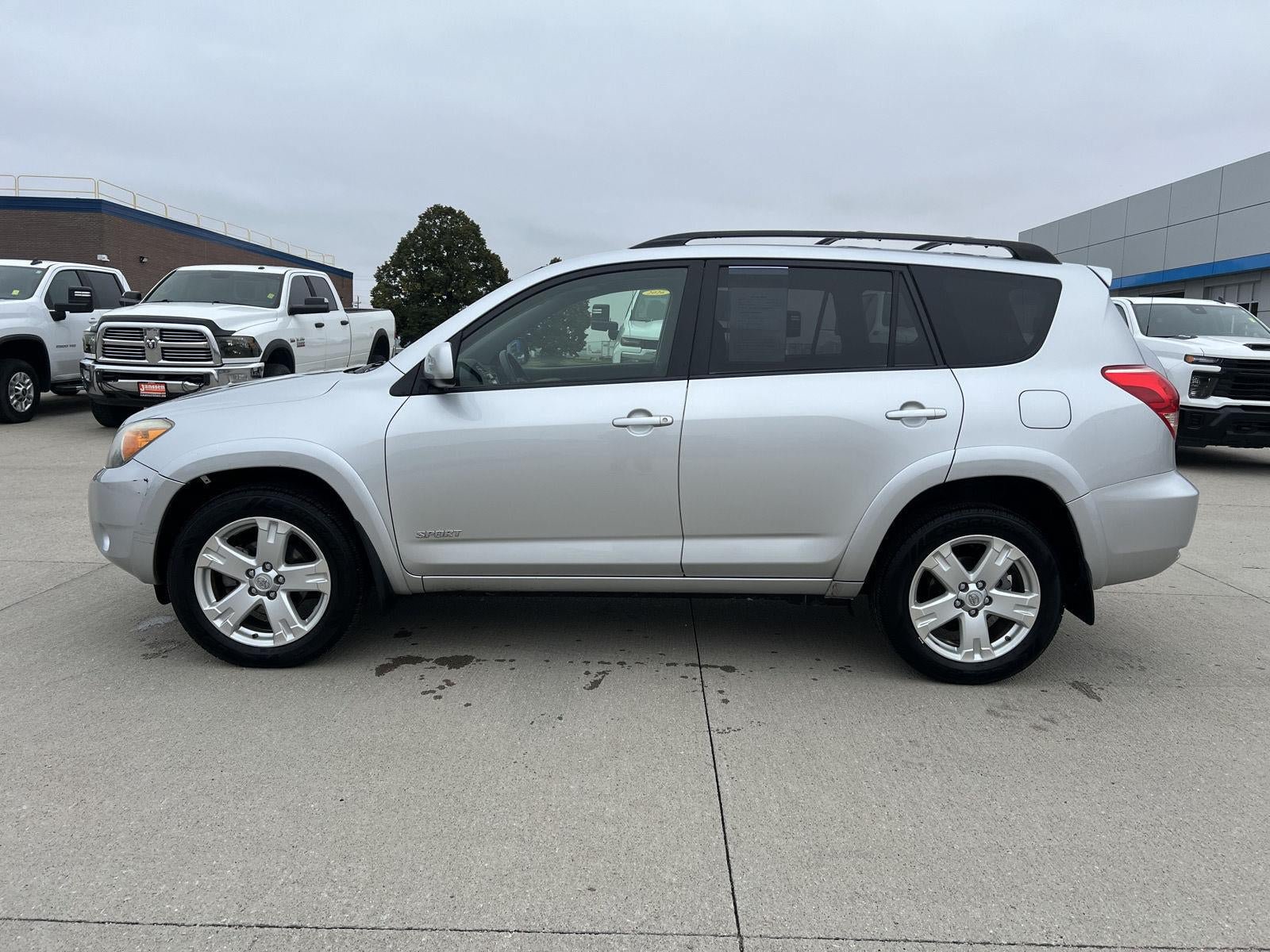 Used 2007 Toyota RAV4 Sport AWD/4WD image 1