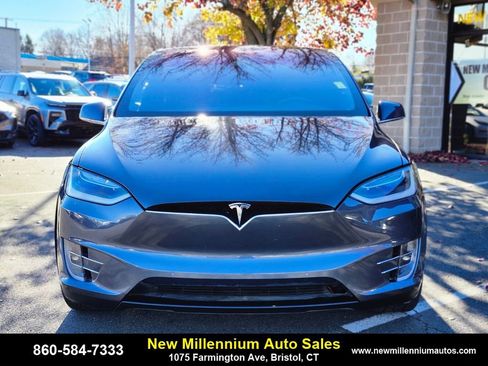 Used 2019 Tesla Model X Performance image 9