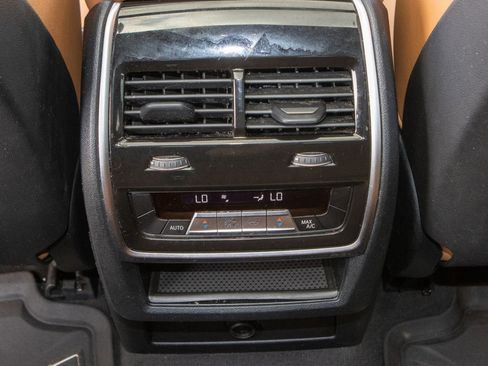 Used 2023 BMW X6 xDrive40i w/ M Sport Package image 22