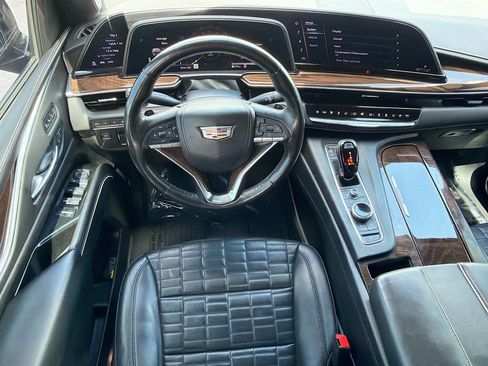 Used 2022 Cadillac Escalade Premium Luxury Platinum AWD/4WD image 18
