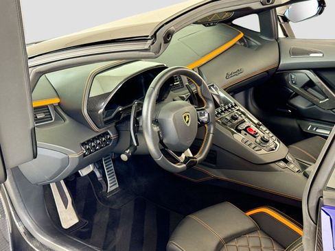 Used 2019 Lamborghini Aventador S AWD/4WD image 11