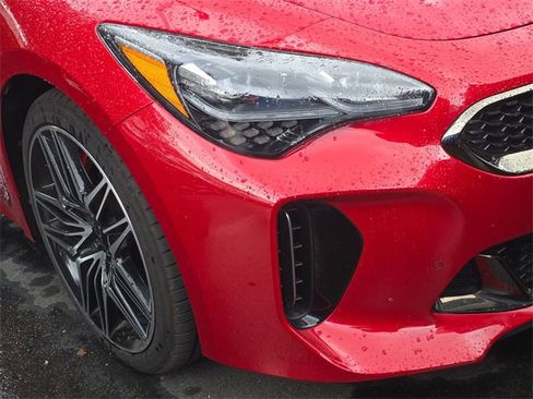 Certified 2022 Kia Stinger GT2 image 4
