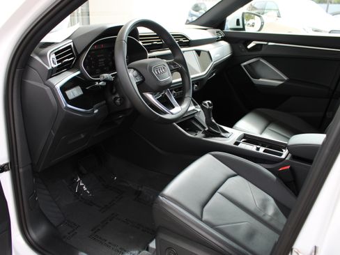 Certified 2025 Audi Q3 2.0T Premium w/ Convenience Plus Package AWD/4WD image 14