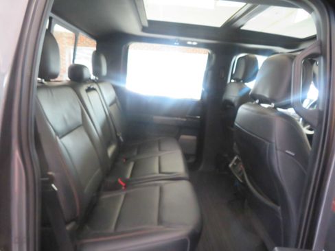 Used 2021 Ford F150 Lariat w/ Equipment Group 502A High AWD/4WD image 22