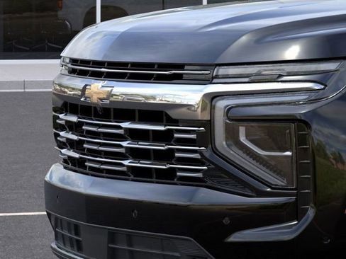 New 2026 Chevrolet Suburban Premier image 13