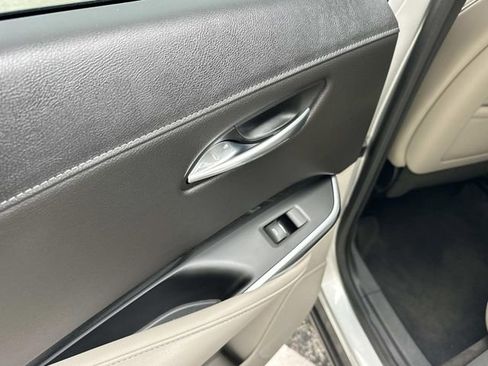 Used 2020 Cadillac XT4 Premium Luxury image 21